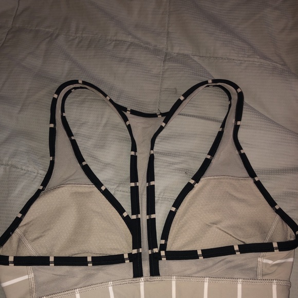 Lululemon sports bra - Picture 2 of 2